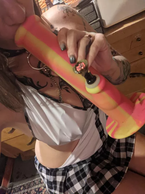 Light this pussy up after this bowl by mojo69420