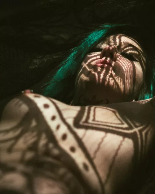 Lightplay ✨ by Late-Shame