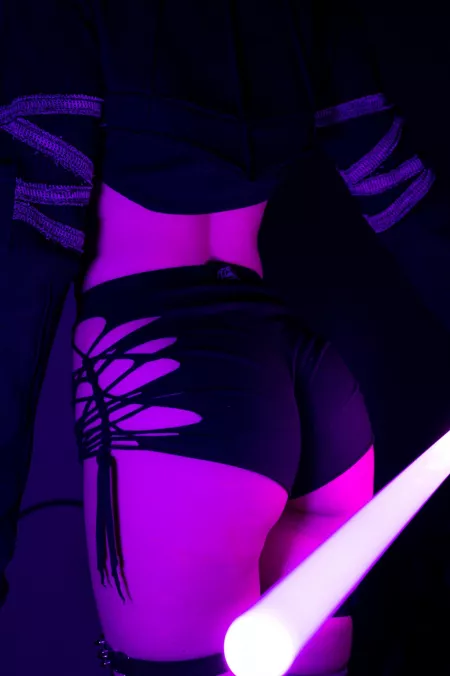 Lightsaber adds the perfect highlight 💜 by _Fire_Vixen_