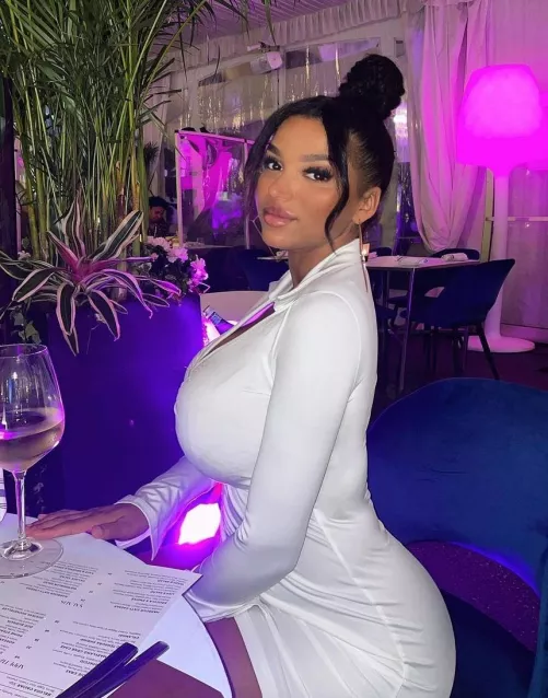 like a lowercase q by Lev-Parnas