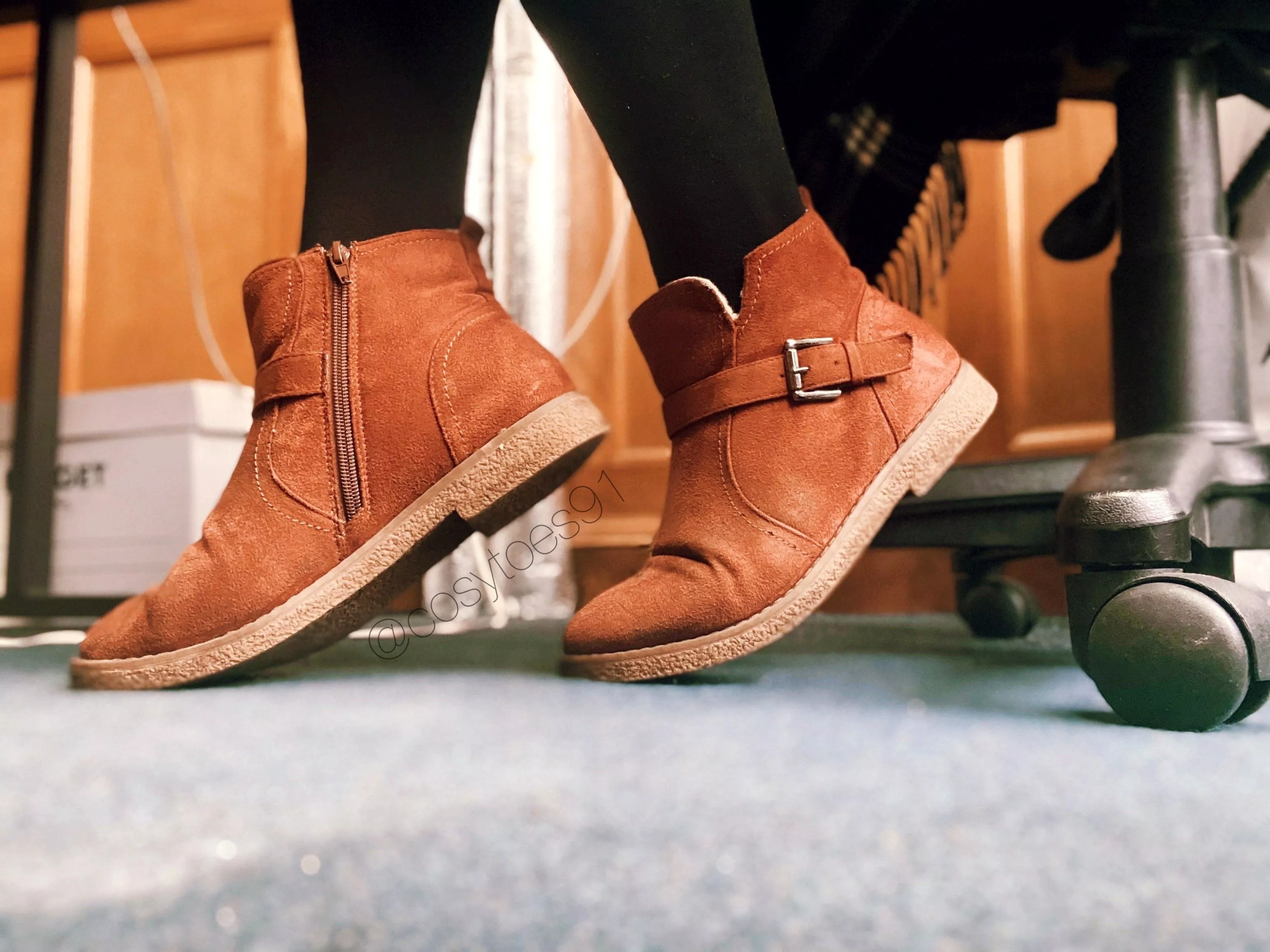 Like my cosy boots? posted by cosytoes91