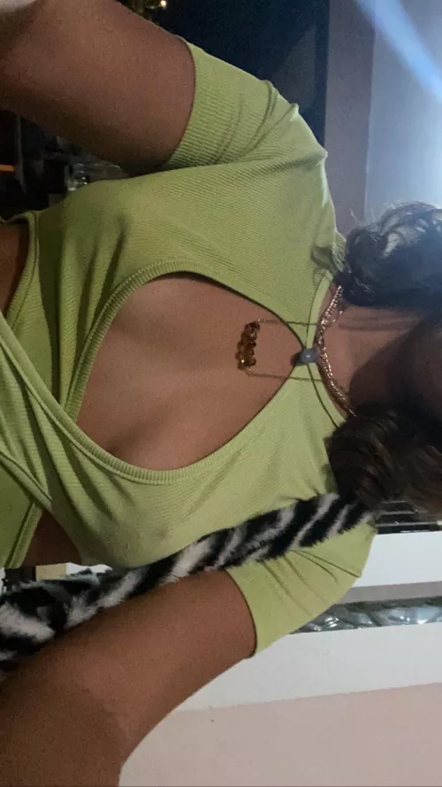 Like my dress? by BusyPeach1765