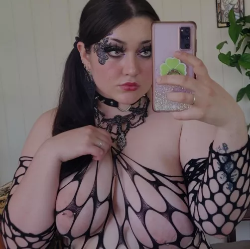 Like my fishnets? by Nixierune