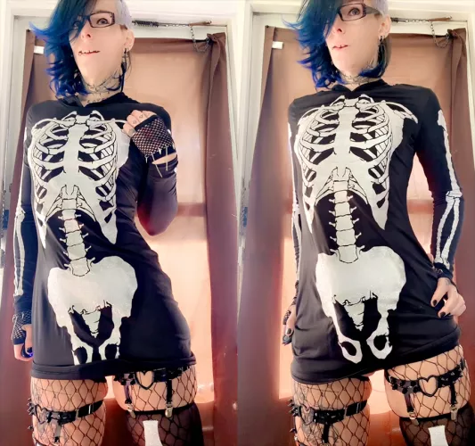 like my Halloween costume? by Boxieboii