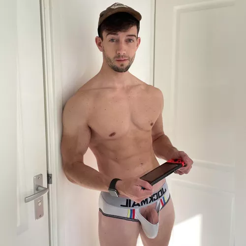 Like my Lazy ‘Gaymer’ Outfit? by Brammsterr