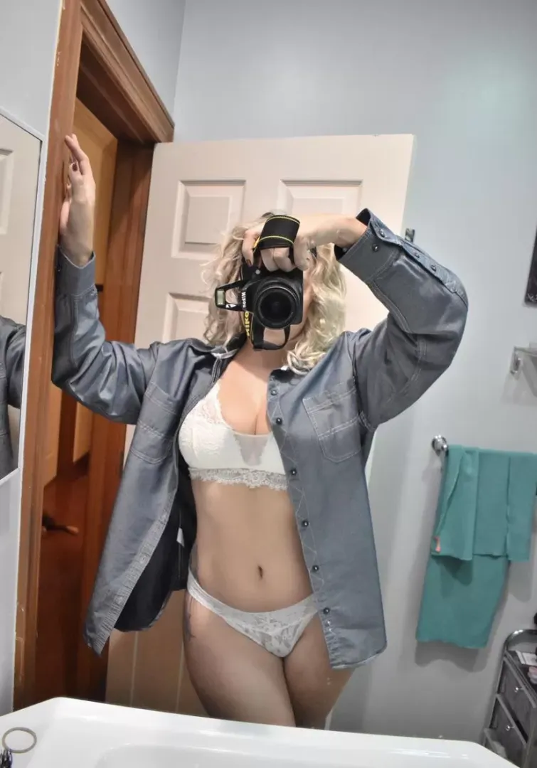 Like my outfit ;) posted by YunasLilSecret