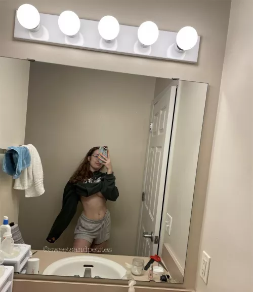 Like my pjs? [f] by sweetsandpetites