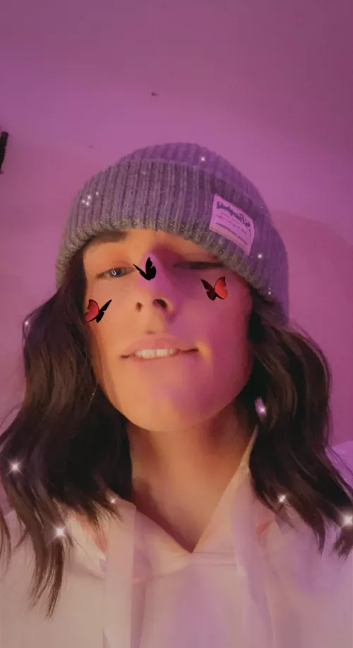 Like the new hair? :3 by fuckmebruhways