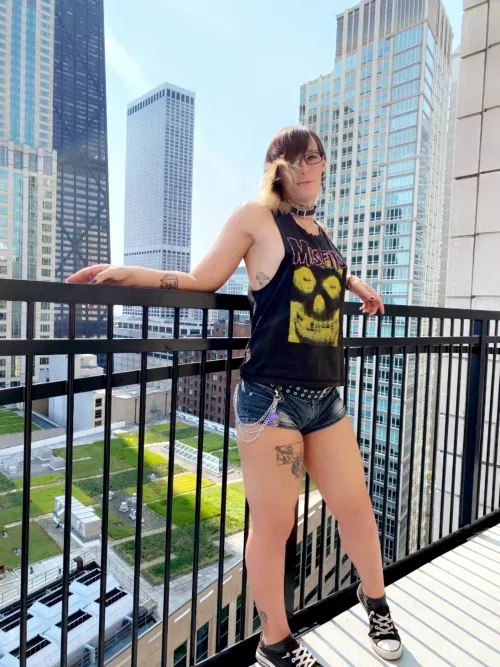 Like the view? by Boxieboii