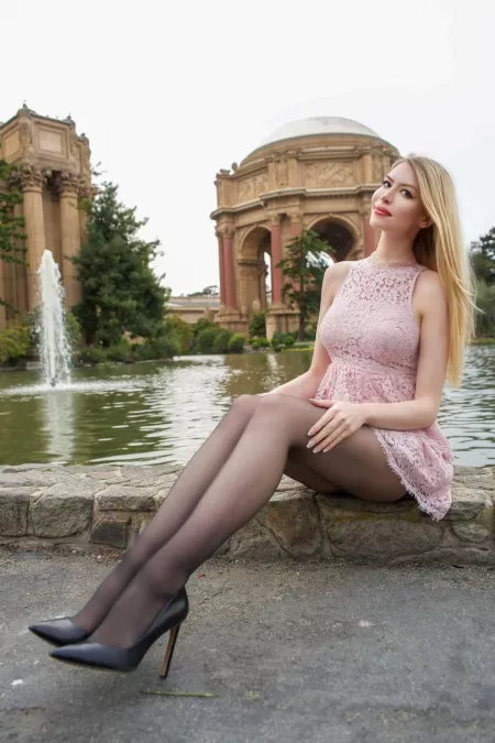 Like the view? 😘 by LeggyAnna