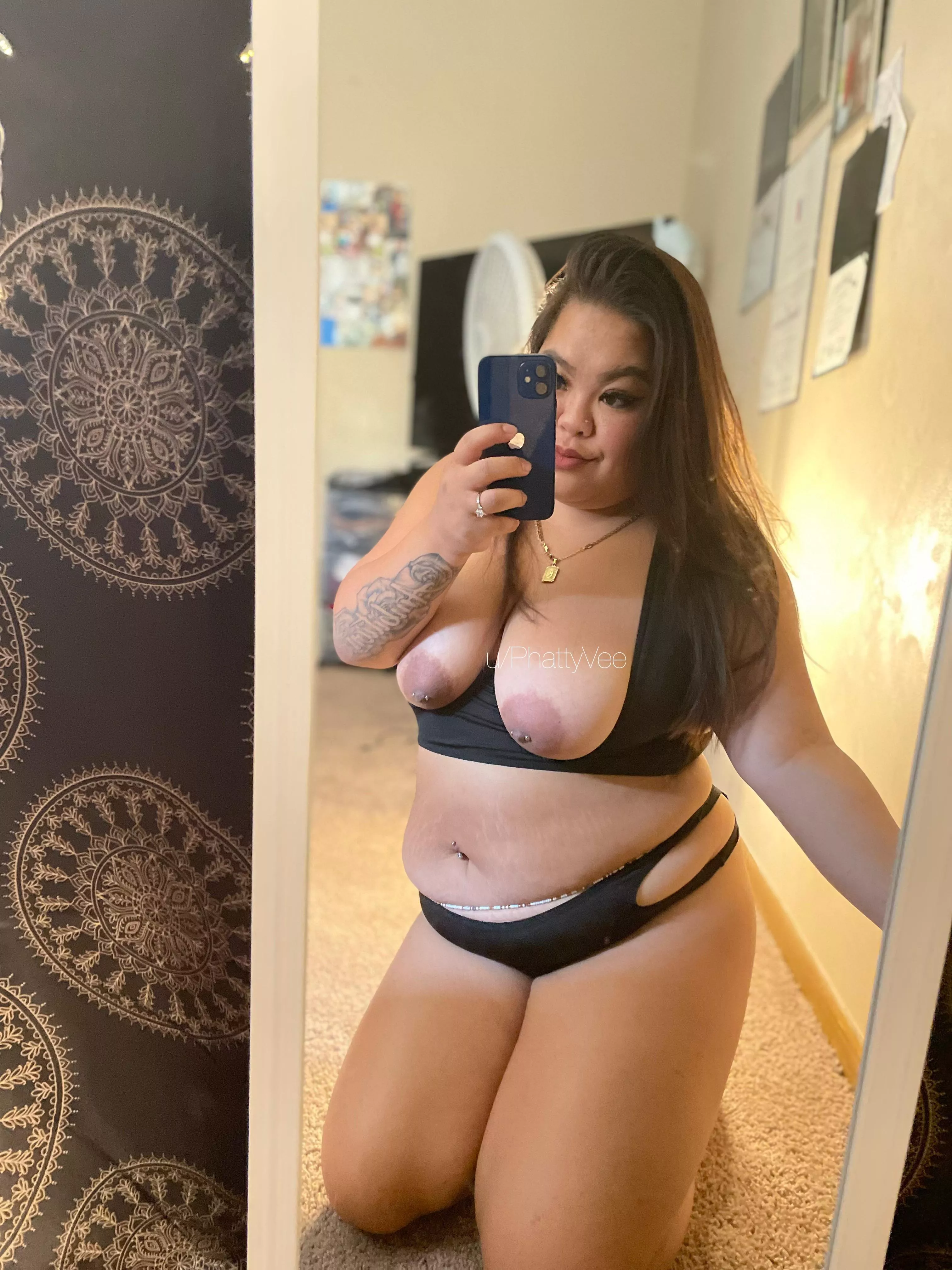 Like what you see? Then you’ll love what’s on my $5 OnlyFans 😏 200+ videos, 500+ pictures, SQUIRTING 💦, ANAL PLAY 🍑, SOLO 💦, BJ 👄, MF👫, and MORE😌 link in comments! SEE YOU SOON 😘 posted by PhattyVee