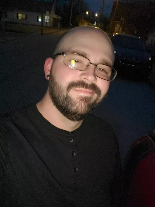 Liking the way I look in a picture? What is this? by vertigo321