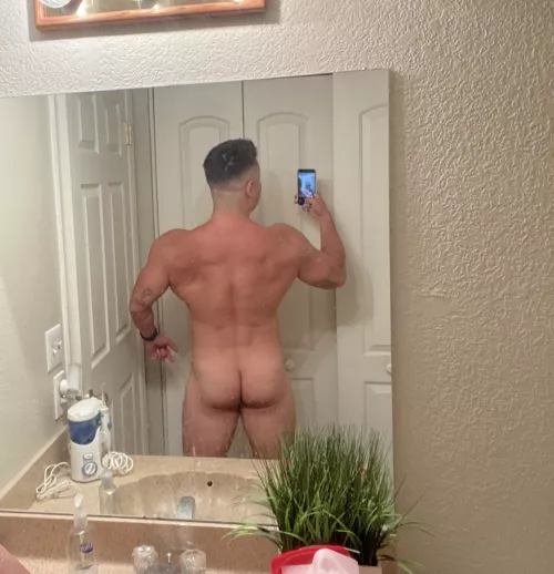 lil 🍑 by toastybutt