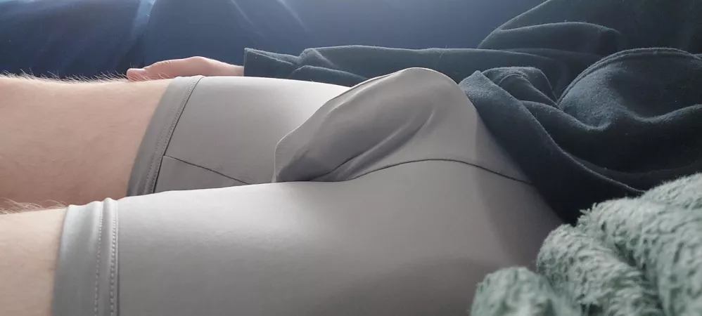 Lil bulge this morning by sideaccount2343