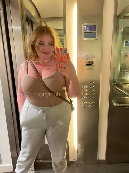 Lil elevator selfie before I go run errands by chunkynymph