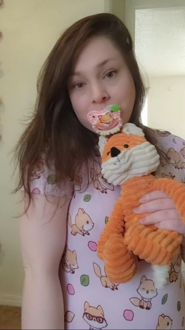 Lil Fox 🦊 posted by shylilfox91