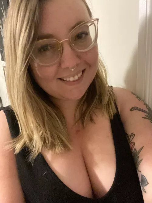 Lil natural selfie for my first post here! ☺️ by Ginger_weirdo444