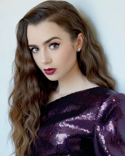 Lily Collins by lebsages