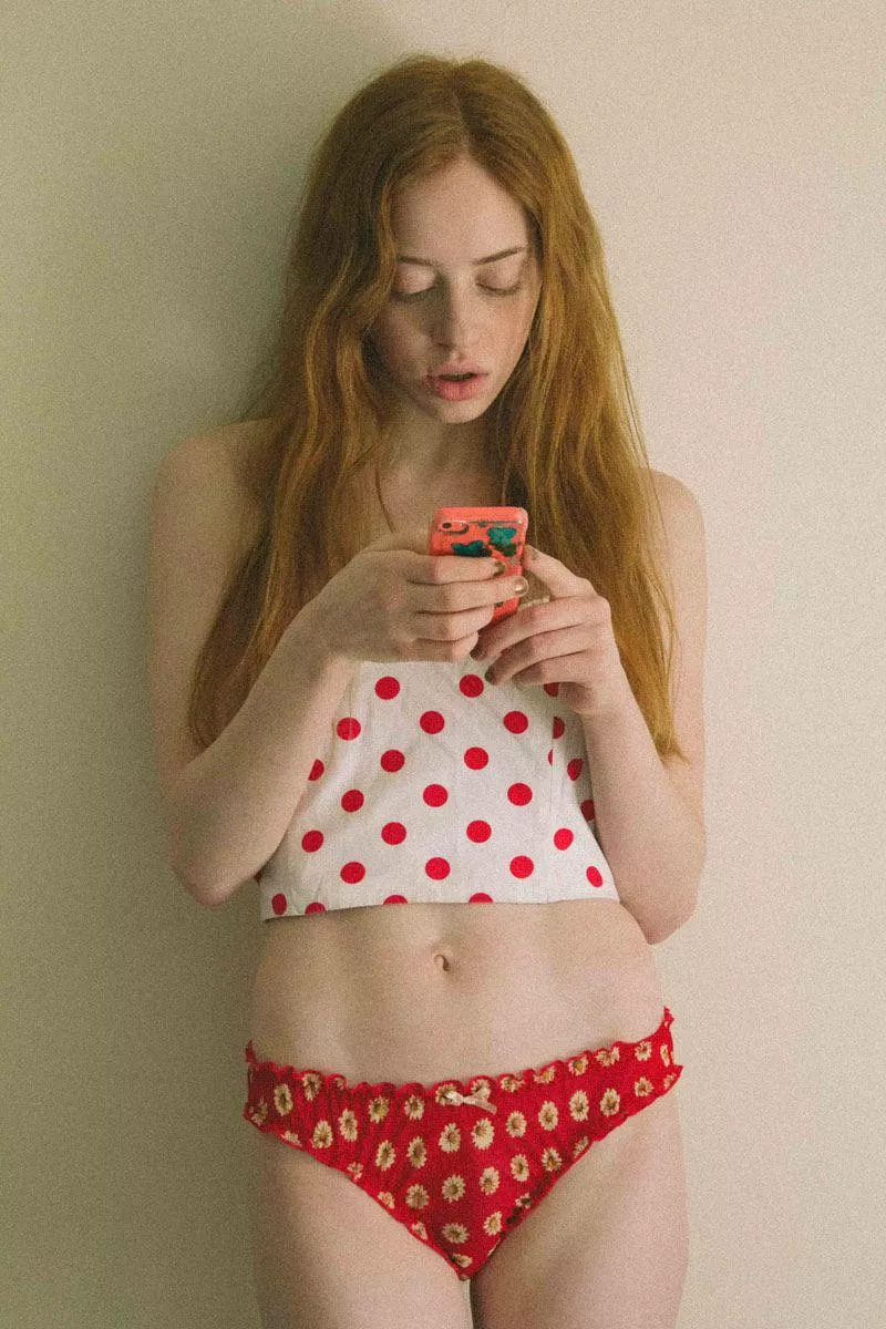 Lily Newmark posted by 0rangee3