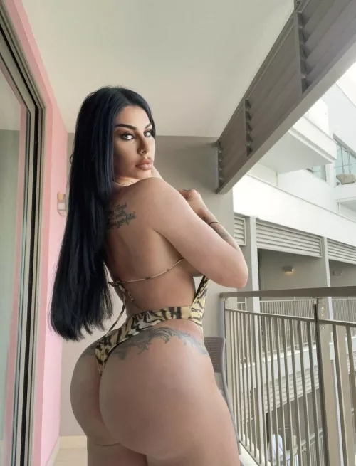 Lindi has such a great ass! by BimboSimp