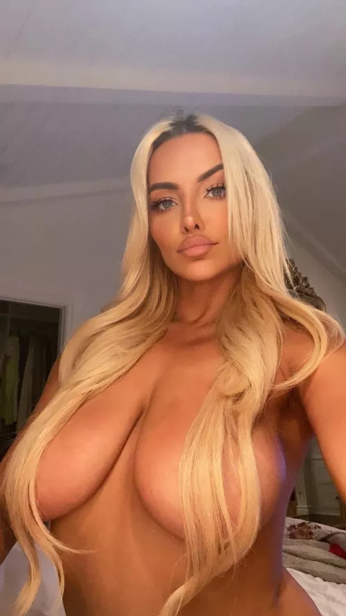 Lindsey’s hangers by jseth384