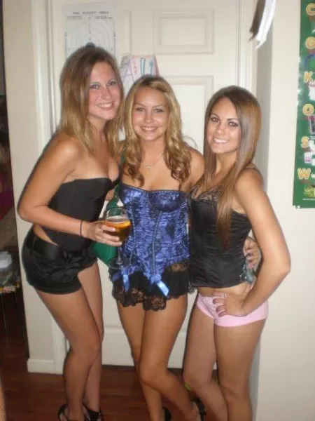 Lingere 1 2 or 3 by leroyjanks