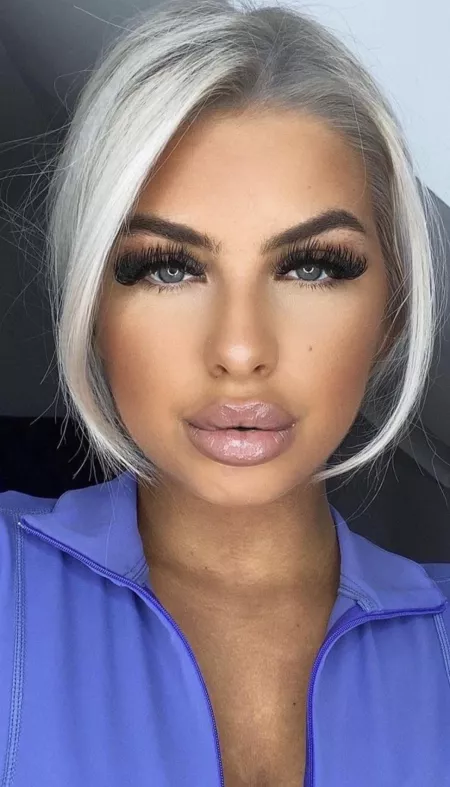 Lips and lashes by round_plastic