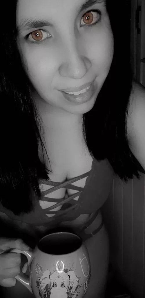 Lips of honey. Eyes of fire 😜 by Aussiemilf2046