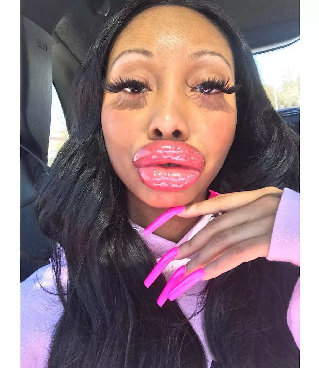 Lips so big they'd deserve their own postcode. Question is, how long would you last between these bad boys? posted by Marathon1981