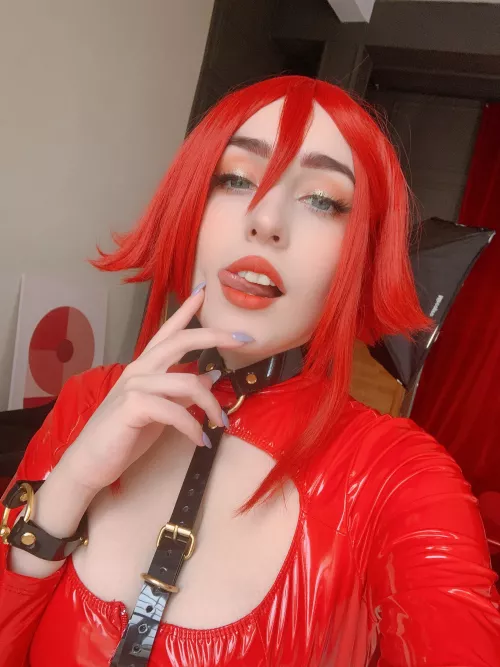 Lisa Williams by Meulin by MeulinCos