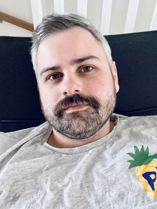 Listening to Red 🧣🤪 by InventedPostIts