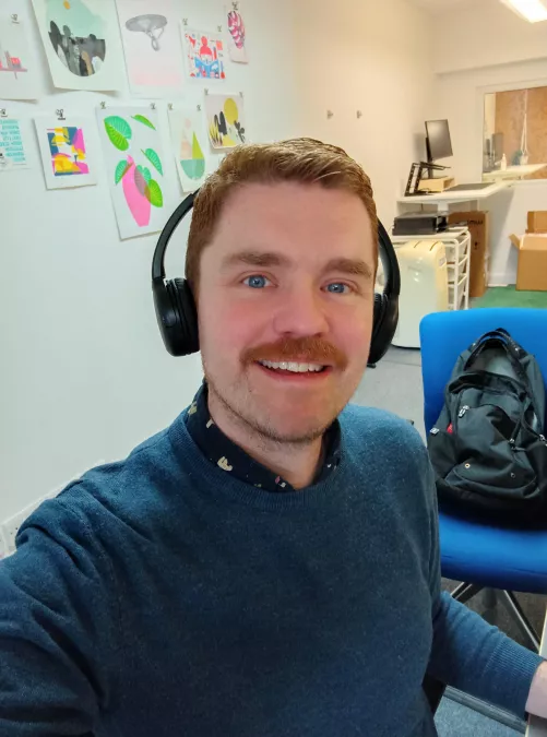 Listening to shit hits. by d139nn