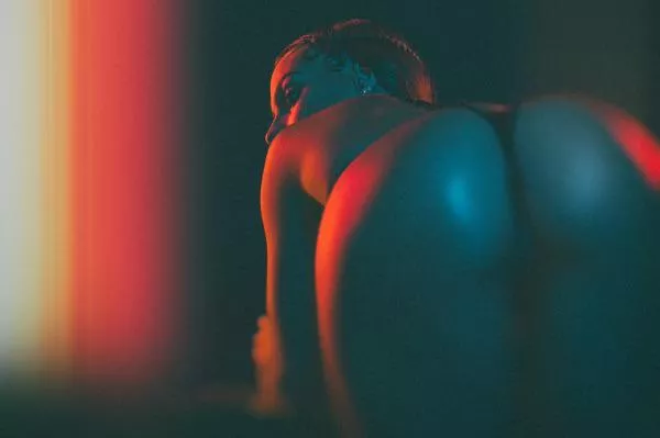 @lita.xboo late night specials till 11:30pm at paradise espresso posted by Gottabud