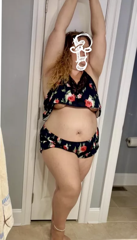 Little button action for you 😏 by Hazel__James