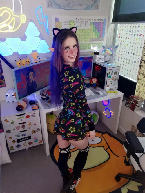 little cutie with a little booty 😊❤️ by lilfakegamer