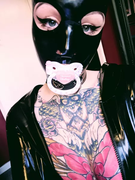little, filthy sweet rubber dolly face 💕🍭💦 by rubberdummy