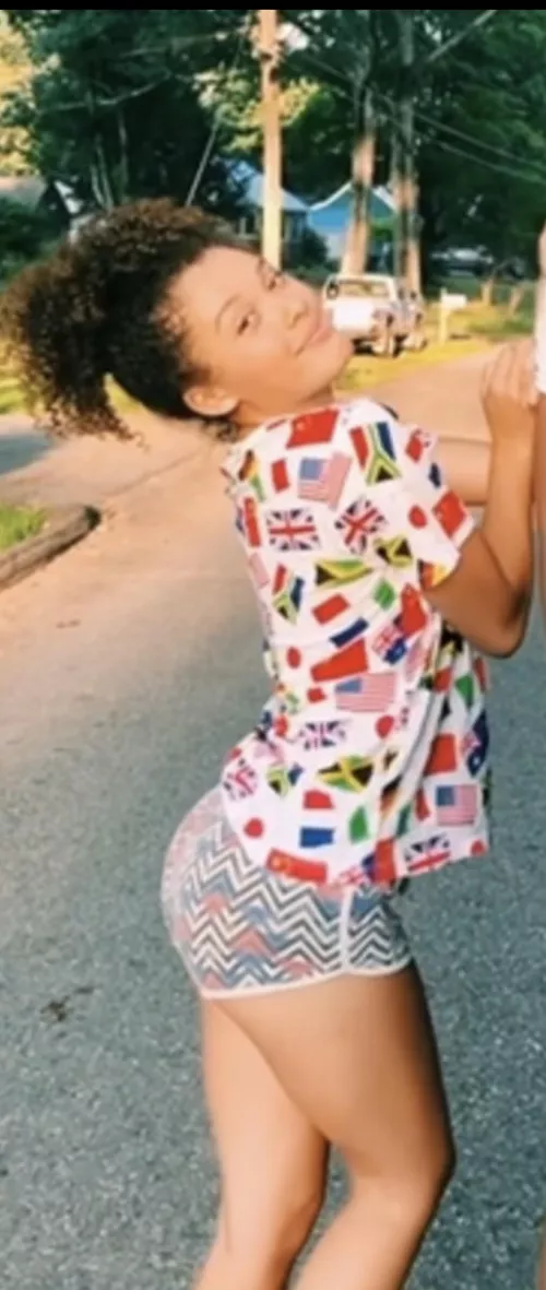 little fuck doll by JillianxXo