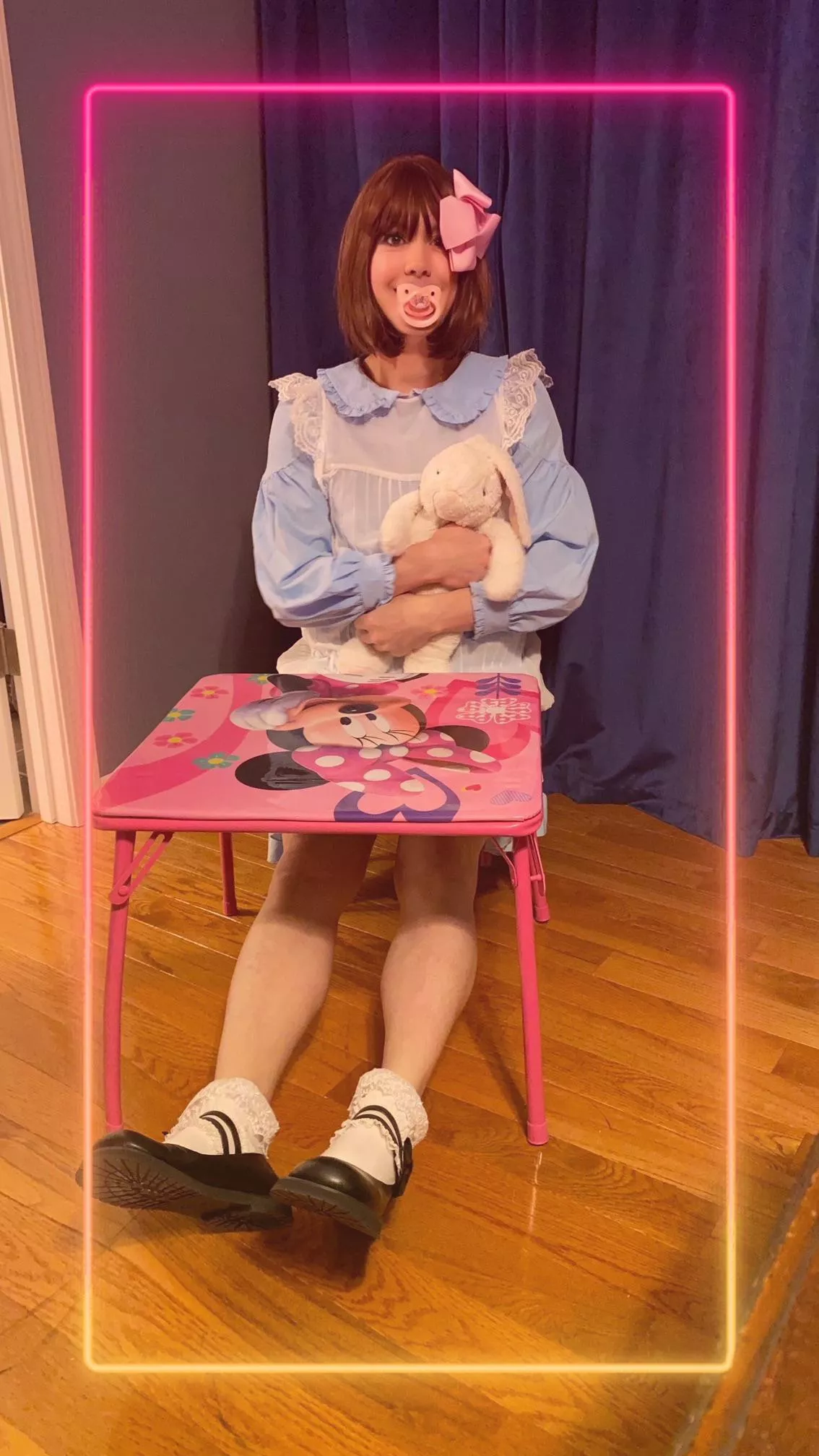 Little girl time with mommy today!! Yay!! ☺️💕 I did a craft at my new table! posted by luvmymommy23