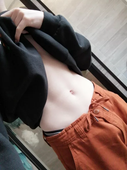 little peak before going to school by mimi_mathy