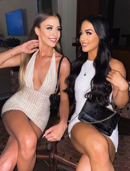 Little peek by -SirSpankalot-