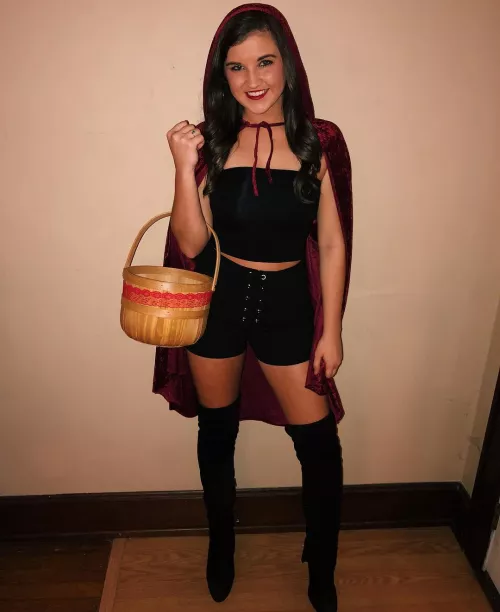 Little Red Riding Hood by WarmObserver