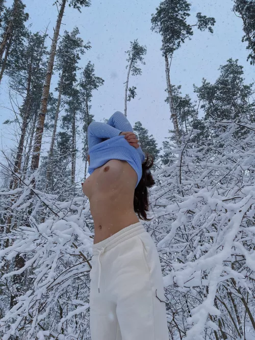 Little road trip to snowy forest by NoKittyNoSweety