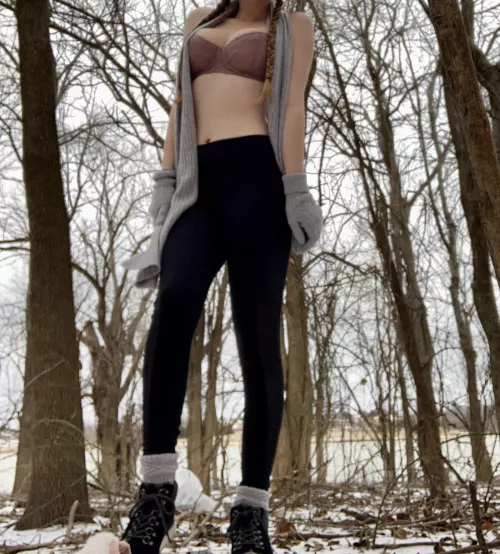 Little Snow Bunny ❄️⛄️🐇 by PicklePrincezz98