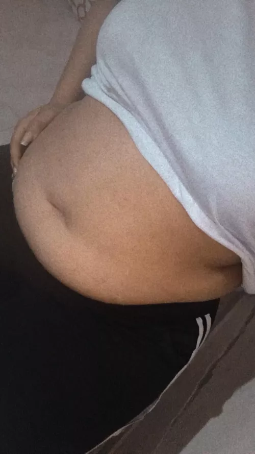 Little sweet belly💙 by Kendant44