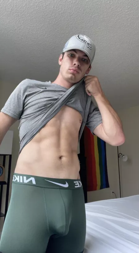 Little tease by Beginning_Story_6077