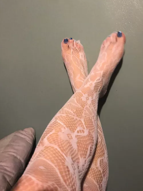 Little toes by EveWilliams3383