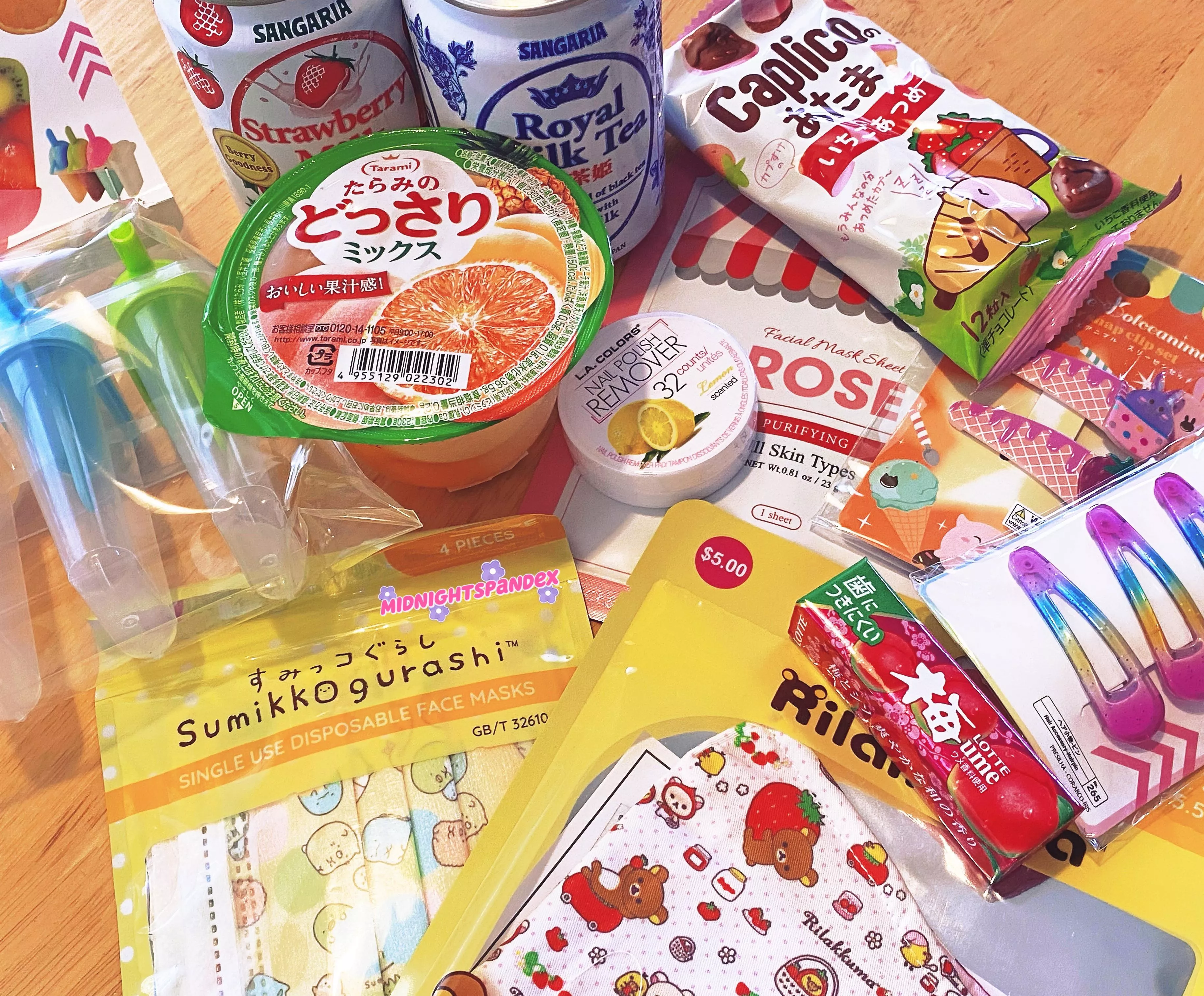 🎀💗🍓Little/Middle Space haul (went to Barnes & Nobels + Daiso)! posted by Peachiis_Pit96