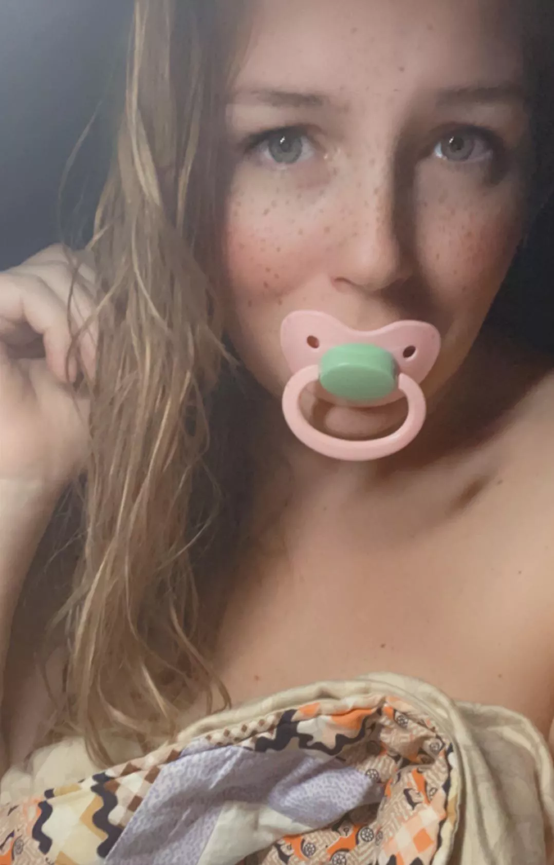 Littlespace feels complete.. good night and sweet sleeps to you! 🤍 posted by Wallflower_LittleOne