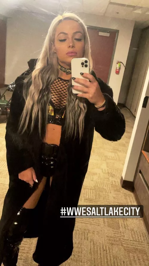 Liv ❤️💛 by DamonBrooks578