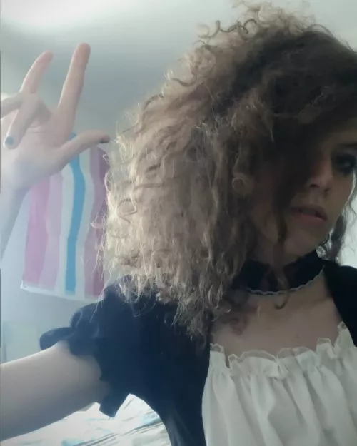 live by the flag, die by the flag 🤟 *giggles* by sammy0panda